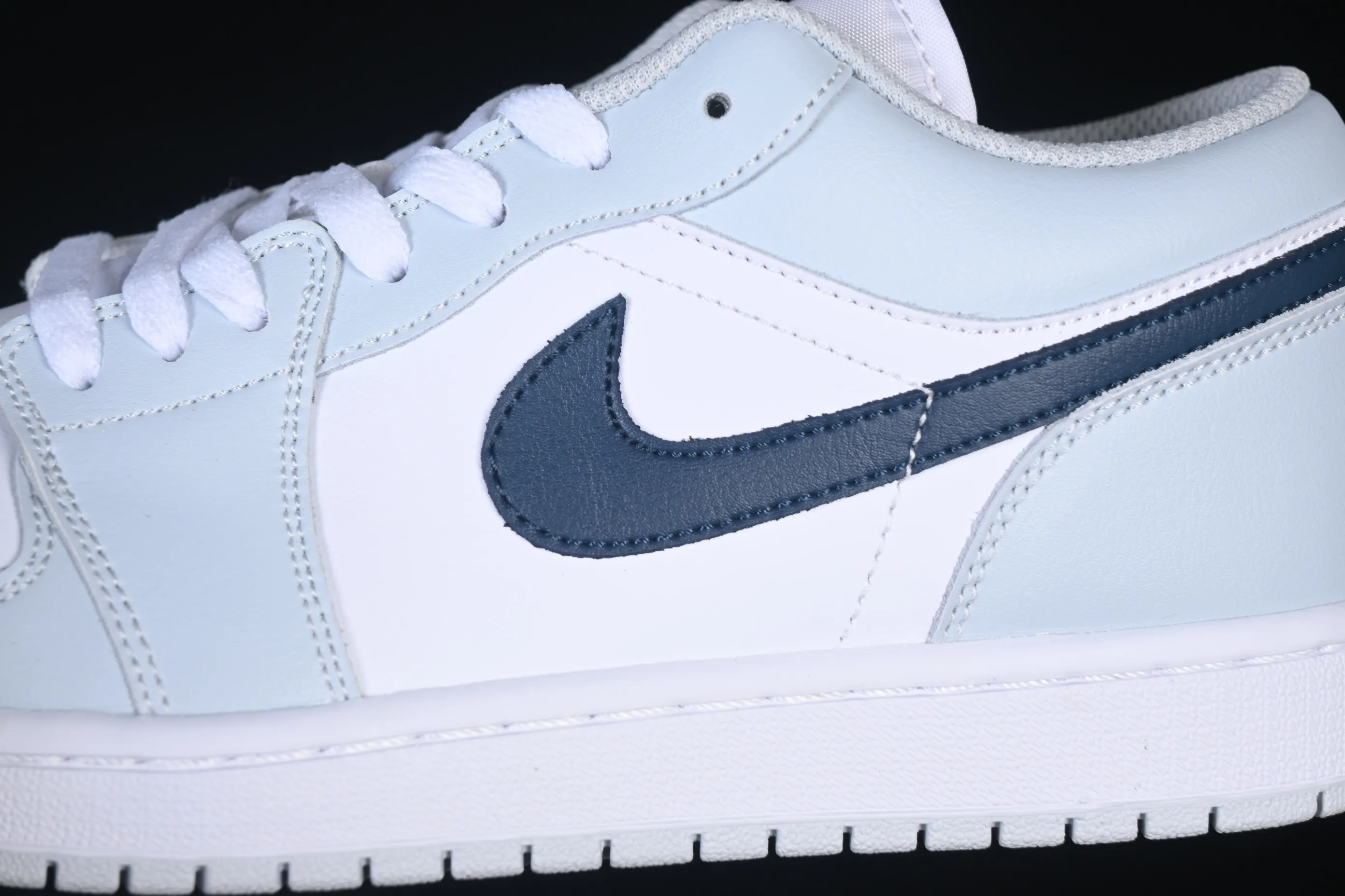 All categories Air Jordan Jordan series basketball shoes Air Jordan 1 Low Air Jordan 1 Low AJ1 Joe 1 white gray blue hook low-top retro cultural basketball shoes 553558-400